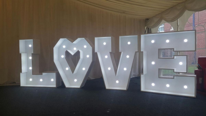 Beautifully Styled Weddings & Events | Venue Dresser gallery image 25